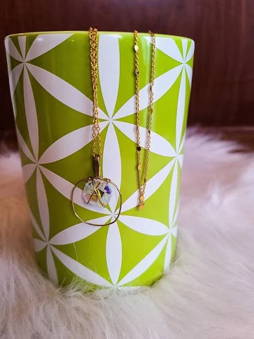 Dainty Gold Beaded Cabochon Necklace Set