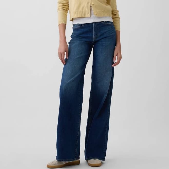 Gap Women's Mid Rise Wide-Leg Jeans