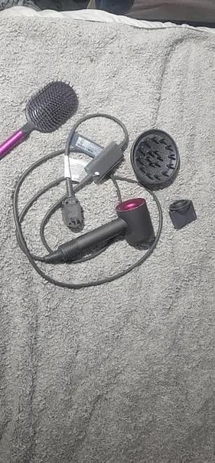 Dyson Supersonic Hair Dryer Pink with Paddle Brush