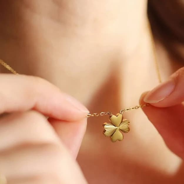 Minimalist Gold Four Leaf Clover Necklace