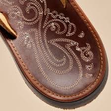 Paniolo Women's Leather Beach Flip Flops - Natural | OluKai