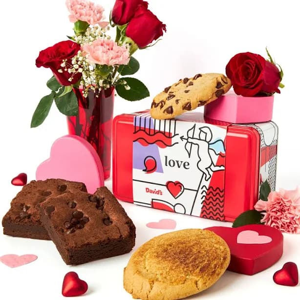 David's Cookies 2lbs Chocolate BDF32 Chunks Fresh Baked Cookies Handmade Gourmet Cookies Delectable Made Premium Ingredients Cookie Gift Basket Great