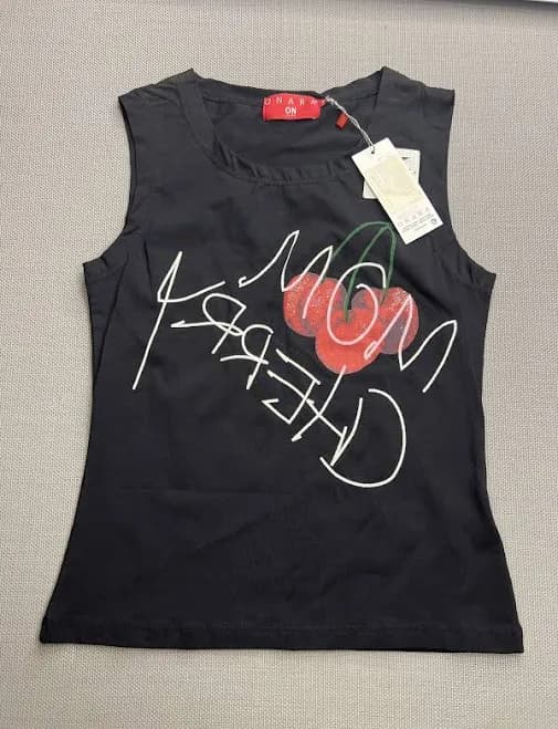 Onara Shirt Womens Medium Black Cherry Graphic Sleeveless Tank Top Casual