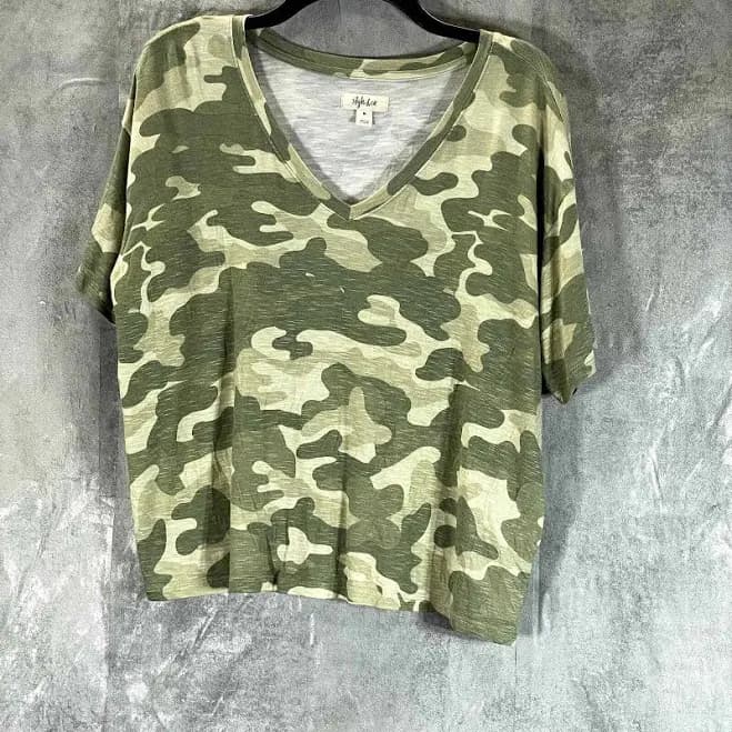 Style & Co Women's Green Camo V-neck Short-sleeve Top Sz M