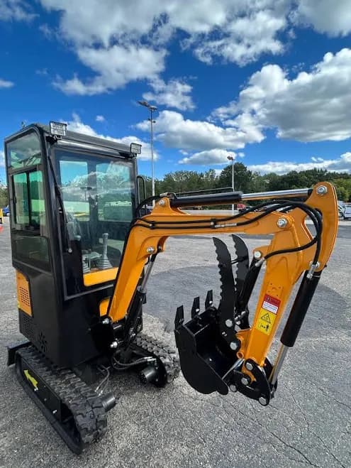 Mini Excavator 1.15 Ton 13.5hp EPA ERTFD Engine BRIGGS & STRATTON