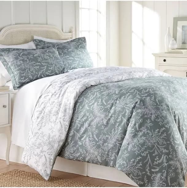 Southshore Fine Linens Winter Brush Reversible Set