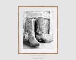 Cowgirl Chic- Black and White Boot Photo, Country Western Art, Boot Art, Cowboy Boot Photograph, Cowgirl Boot Print, Rustic Farmhouse Art - Etsy