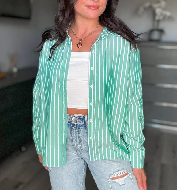 Sadie & Sage Women's Striped Button Down Shirt