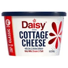 Daisy 4% Milkfat Small Curd Classic Cottage Cheese, 16 oz (454 g)