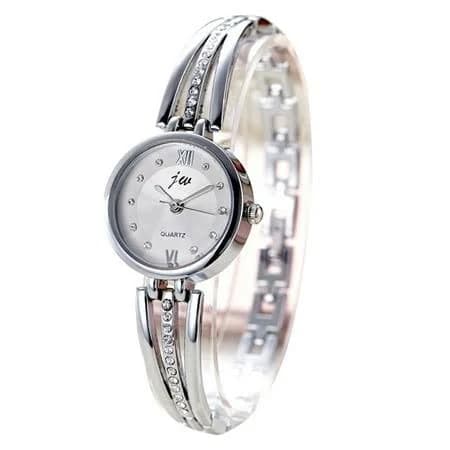 Women's Elegant Round Dial Waterproof Steel Bracelet Quartz Watch