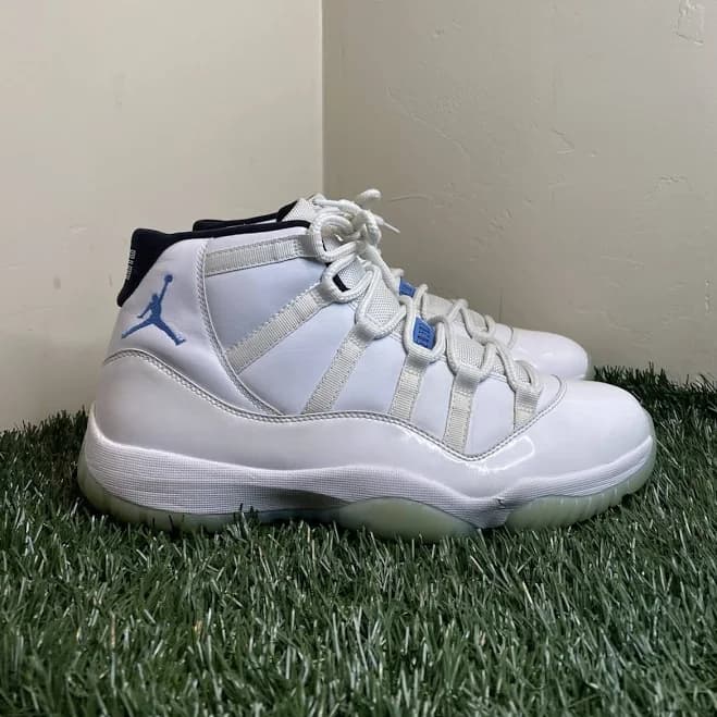 Air Jordan 11