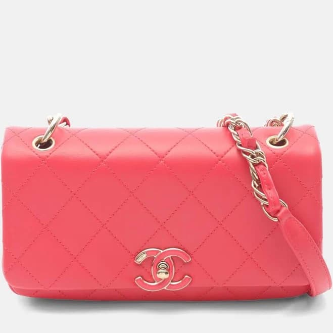 CHANEL Classic Flap Shoulder Bag
