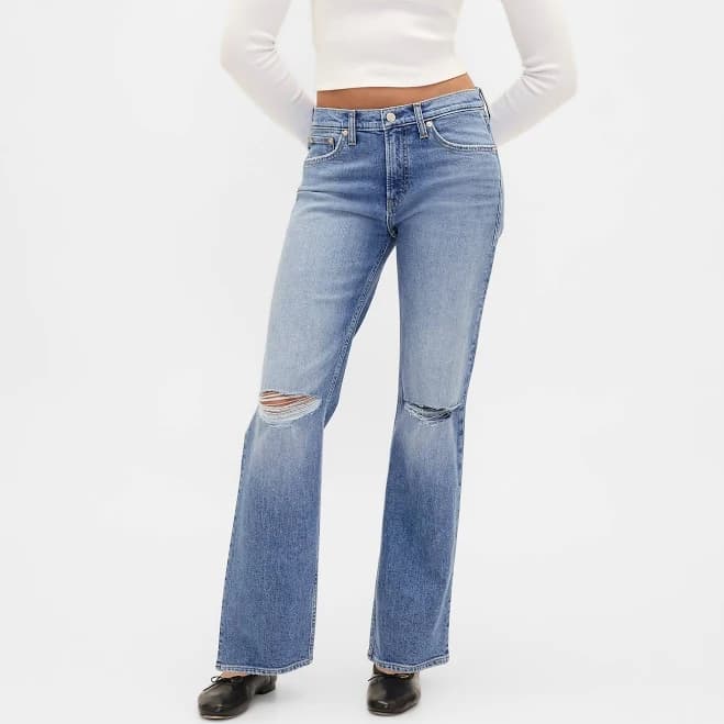Gap Women's Mid Rise Relaxed Straight Jeans