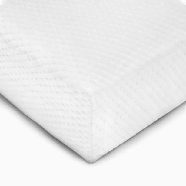 Graco Premium Foam Crib and Toddler Mattress and Mattress Protector