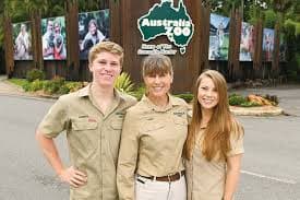 Croc Express to Australia Zoo: Experience Kangaroos, Tigers, and Giraffes with Hassle-Free Transfer from Brisbane and Gold Coast" | funBooky