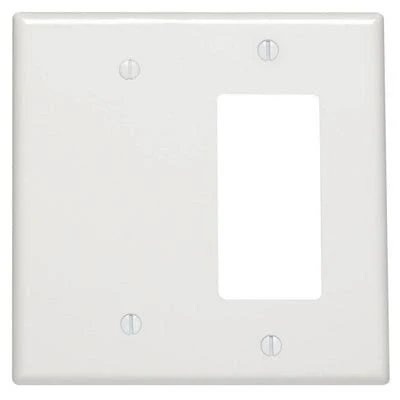Leviton 2-Gang 1-Blank 1-Decora/GFCI Device Combination Wallplate 80608