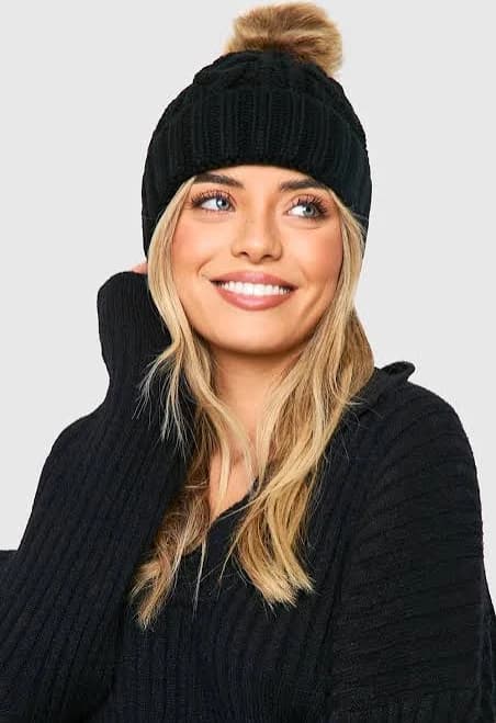 Boohoo Women's Cable Knit Faux Fur Beanie