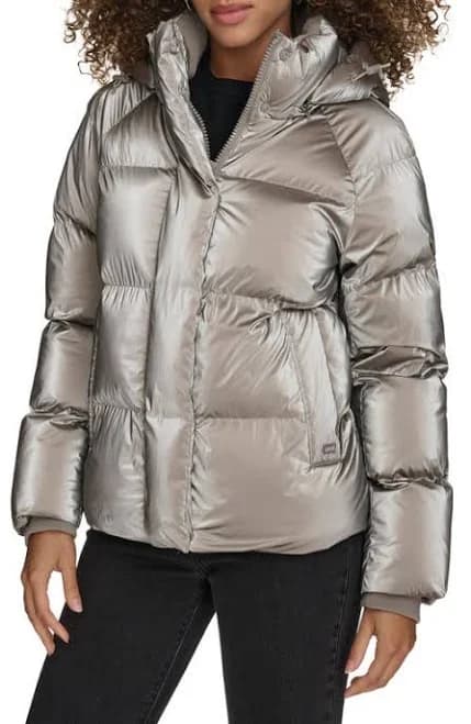 Levi's Women's Quilted Hooded Puffer Jacket