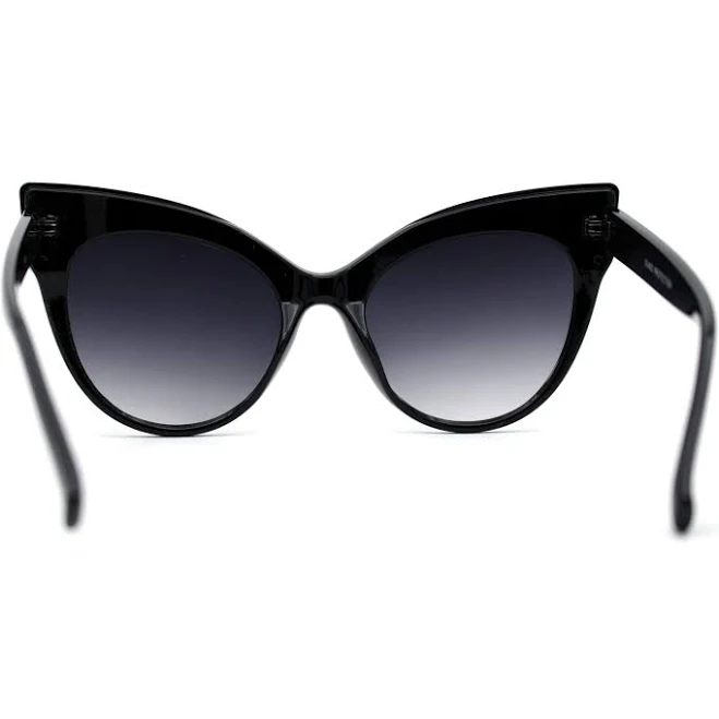 Iconic Oversize Horned Cat Eye Sunglasses