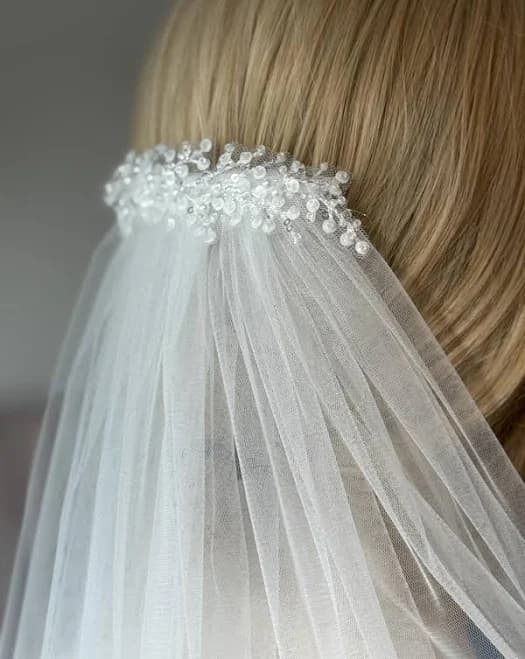 Simple Crystal Beaded Bridal Veil