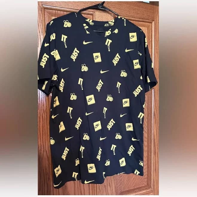 Nike Shirts | Nike Just Do It Basketball Graphic Logo Men's T-Shirt Large Black Yellow Sz L | Color: Black/Yellow | Size: L | Al36's Closet
