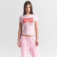 FITS EVERYBODY T-SHIRT | BABY PINK CHERRY ON TOP | SKIMS