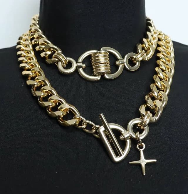 Chunky Chain Choker Necklace with Statement Key Lock
