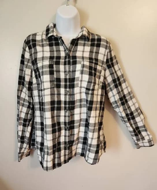 Old Navy Black White Plaid Button Up Flannel Shirt Top Womens Medium