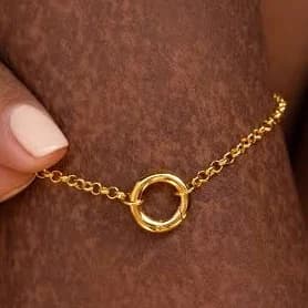 Caitlyn Minimalist Rolo Circle Charm Bracelet