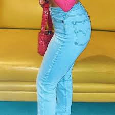Levi's | Jeans | Levis Wedgie Stretch Light Wash Jeans With Butt Rip Size 28 6 In Womens | Poshmark