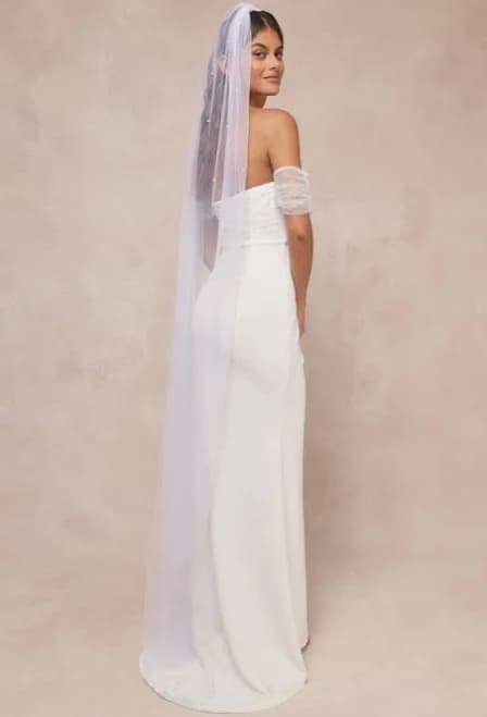 Lulus Pearl Tulle Long Veil
