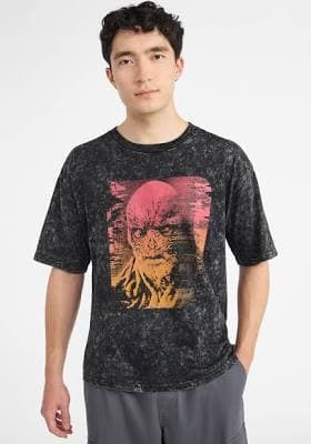 Stranger Things Vecna Lives Oversized Graphic T-Shirt
