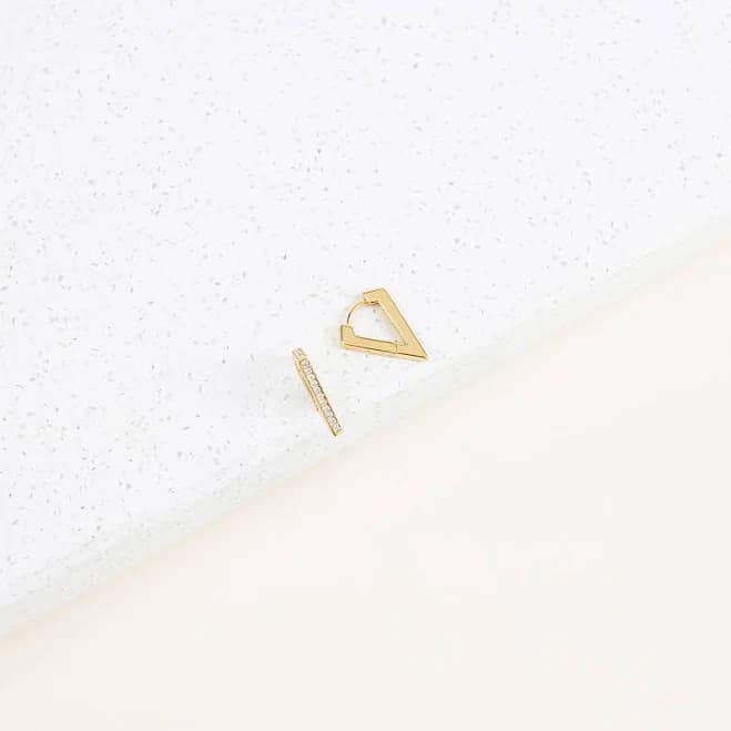 Caitlyn Minimalist Ezra Triangle Silver Earrings