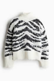 Fluffy-knit turtleneck jumper - Cream/Zebra print - Ladies | H&M IN