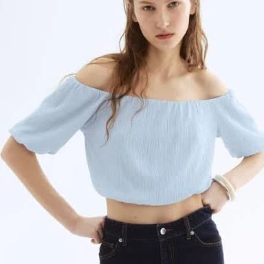Ladies H&M Light blue Off-the-Shoulder Crop Top