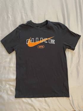 Nike Men's Sportswear Tee