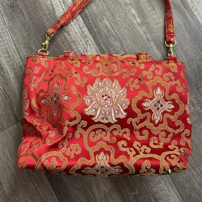 Croft & Barrow Formal Red Satin Formal Clutch Bag Gold Prom Wedding