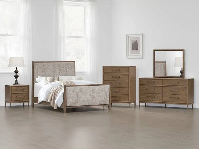 Ashley Roanhowe King Upholstered Bed