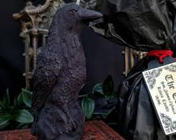 Black Gothic Raven Pillar Candle, Edgar Allen Poe Gift, Macabre Dark Academia Gift, Witches Familiar - Etsy