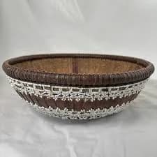 Balinese Handwoven Temple Offering Basket – Beaded Canang Sari Ritual Décor