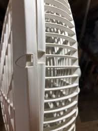 Large white Lasko oscillating adjustable height standing fan for Sale in Des Plaines, IL - OfferUp