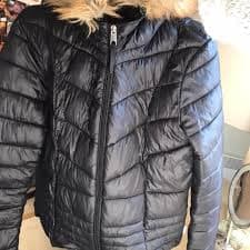 Selling Vero Moda 'tall' puffer, I'm 5'8 and fits... | Depop