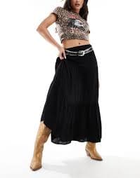 Stradivarius Stradivarius boho crinkle maxi skirt in black - Dresses & Skirts - Compare Prices from 8+ Stores - BeyondStyle