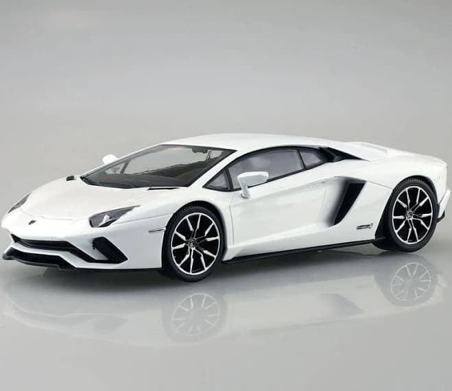 Lamborghini Aventador S 1/32 Pearl White
