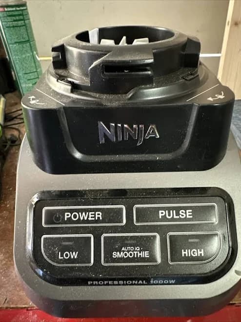 Ninja Professional 1000-Watt Blender BL710WM