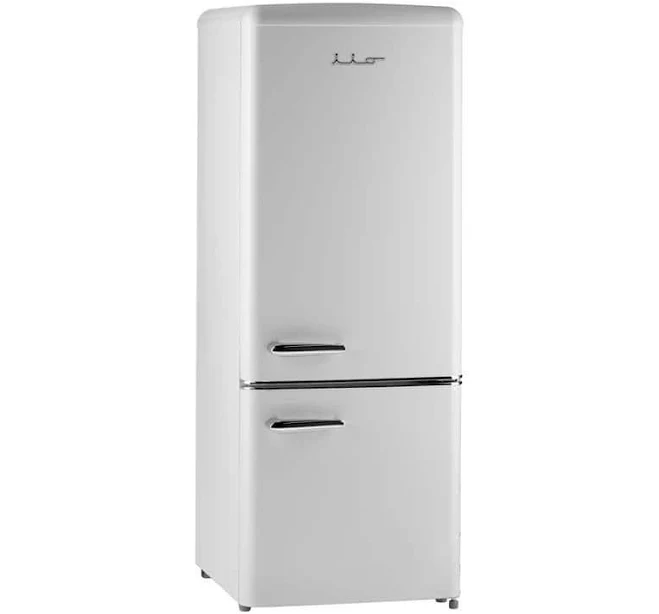 Iio 7 Cu. Ft. Retro Refrigerator with Bottom Freezer
