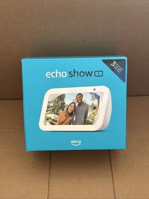 Echo Show 5 (newest model), Smart display with 2x the bass and clearer sound, Glacier White
