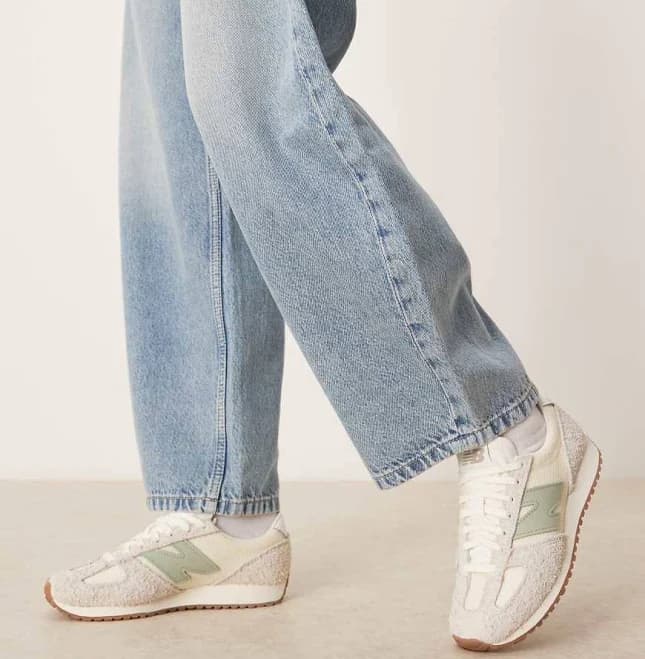 New Balance Women's 471