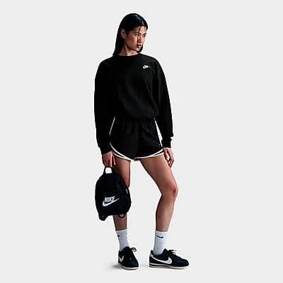 Nike Women's Sportswear Club Fleece Loose Crew-Neck Sweatshirt