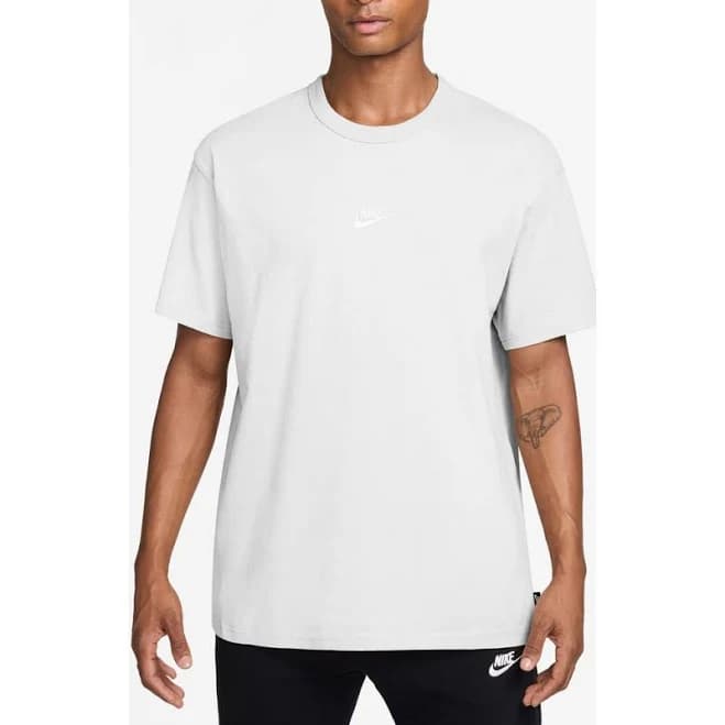 Nike Men's Sportswear Premium Essentials T-Shirt